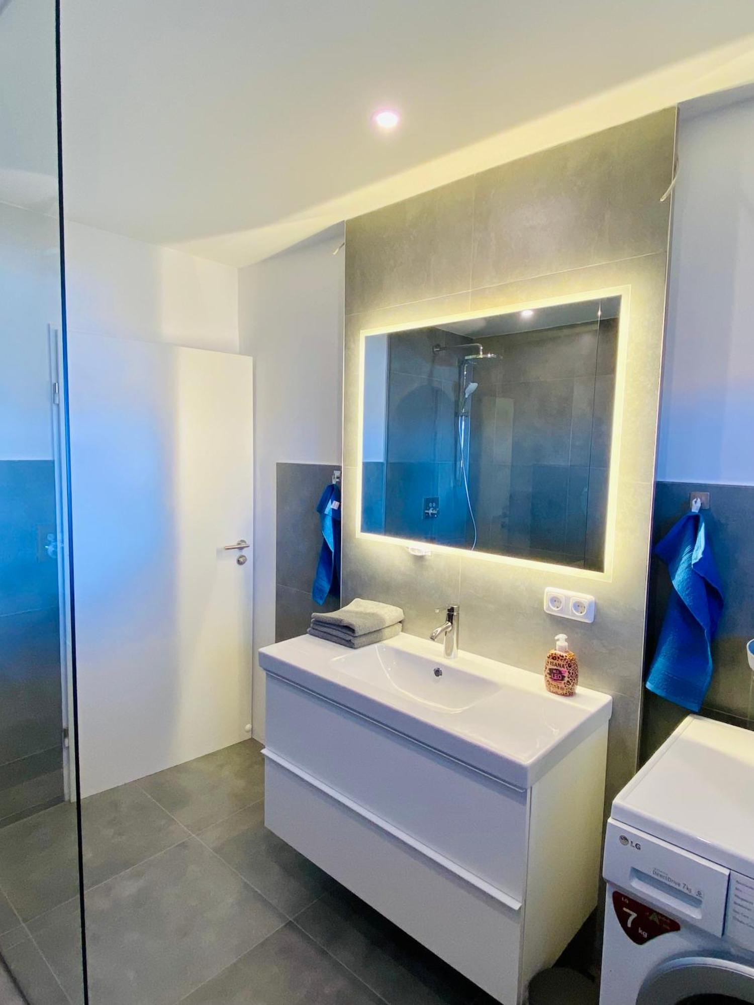 Traumhafte 115 Qm Ferienwohnung Am Steinhuder Meer, Ruhig, Komfortabel, Loggia, Parkplatz, Wifi Wunstorf Ngoại thất bức ảnh